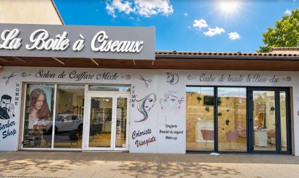 La Boite à Ciseaux : Coiffeur à Montmorillon