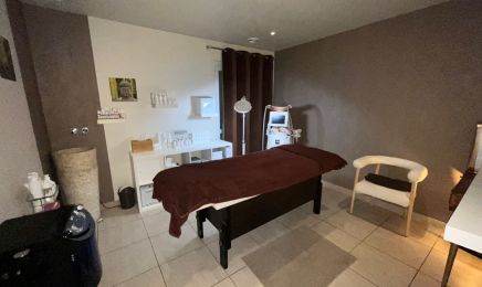 Arômes et sens & Krystale Beauté  : Institut de beauté à Pont-de-l'Isère