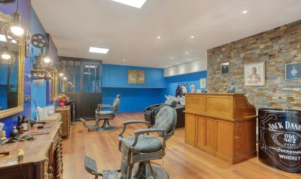  Alchimiste Barber : Barbier à Ciboure