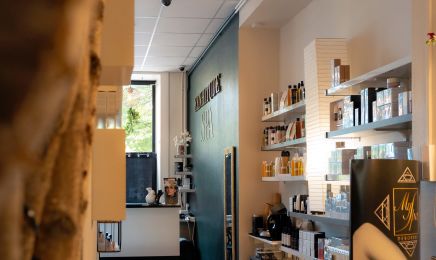 ZENHITUDE SPA LOUNGE ***** : Manucure à Bourg-en-Bresse
