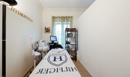 Institut Nune revolution de beaute : Manucure à Carcassonne