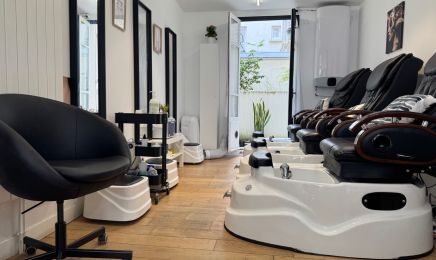 Lily Nails  : Institut de beauté à Paris
