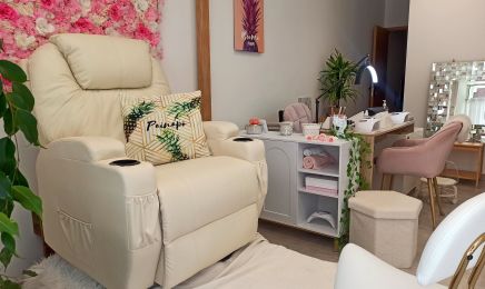 Lyne Beauté - Prothésiste Ongulaire & Maquilleuse Professionnelle : Manucure à Gonfaron