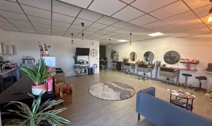 De l'or dans les cheveux : Barbier à Séné