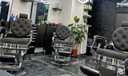 5 étoiles barbershop : Barbier à Rouen
