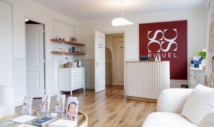 Institut SC Rituel  : Manucure à Beaune