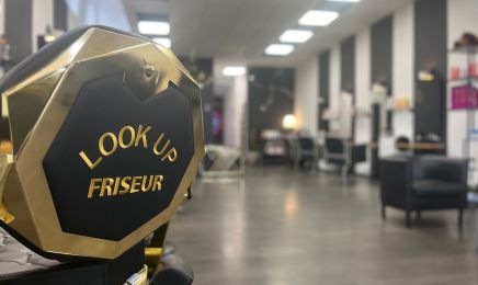 LOOK UP Friseur OHG: Kosmetikstudio in Landshut