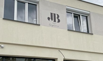 Ongle en gel - Jolie Beauty : Institut de beauté à Clermont-Ferrand