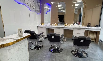 Srimady Institut de Beauté Indien : Manucure à Viry-Châtillon