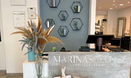 Marinas Lounge: Friseur in Erlangen