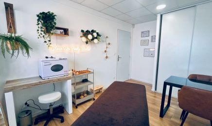 Glow Up Body Studio - Massages bien être Craponne : Institut de beauté à Craponne
