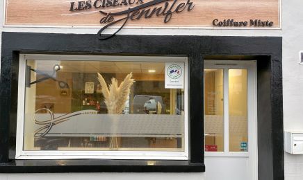 Les ciseaux de Jennifer : Coiffeur à Lennon