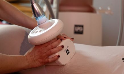 MJ Salon de Beauté  : Manucure à Amiens