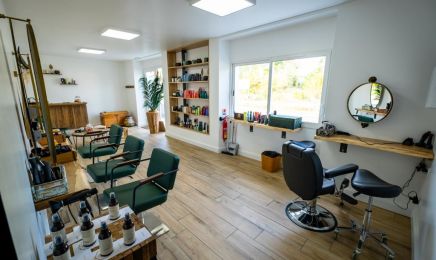 Le Cocon-Atelier Coiffure : Coiffeur à Moustey