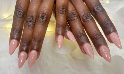 Glow up Nails & Beauty : Institut de beauté à Melun