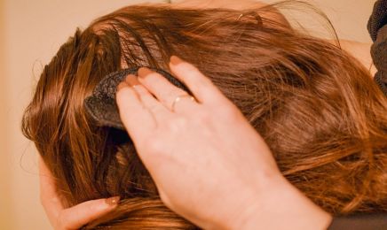 Un soir de mars - Faustine MG : Coiffeur à Maubec