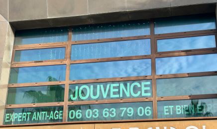 Jouvence - JET PEEL - LED PHOTOBIOMODULATION - RADIOFRÉQUENCE - ULTRASONS DE CAVITATION - ÉLECTROSTIMULATION - ÉPILATION DÉFINITIVE - BLANCHIMENT DENTAIRE  : Coiffeur à Bandol