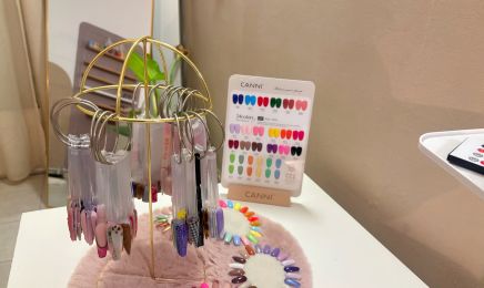 Sonia nails  : Institut de beauté à Porcheville