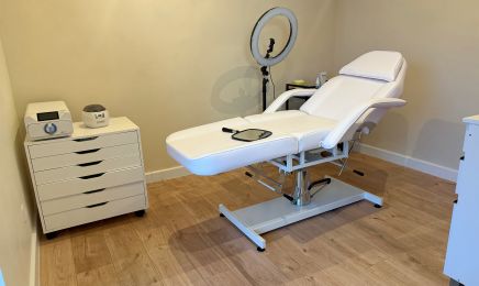 La pose de Lia : Manucure à La Roche-de-Glun
