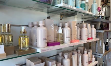 Maeva Coiffure : Institut de beauté à Bais