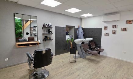 Instant Beauté  : Coiffeur à Marans