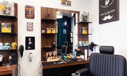 District barber shop (chez le barbier) : Barbier à Douai