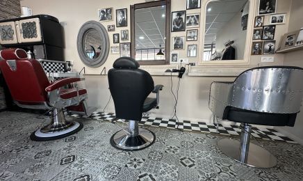 Bouc Et Miss Hair  : Coiffeur à Villeneuve-Saint-Germain