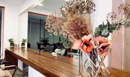 Friseur Eslara Hairstyling & Cosmetics: Kosmetikstudio in Heilbronn