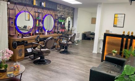 Samo Friseursalon: Kosmetikstudio in Schlangenbad