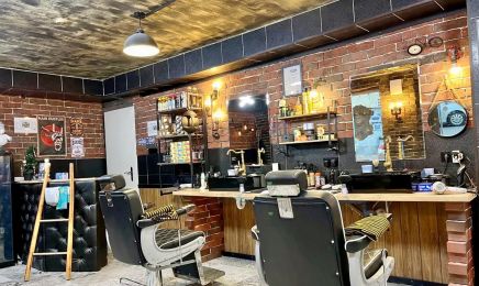 Barber Shop Walat: Barbershop in Neuburg an der Donau