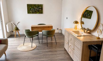 Studios Aura  : Coiffeur à Égly