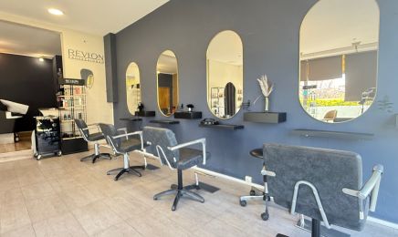 Le Saloon Coiffeur : Coiffeur à Istres