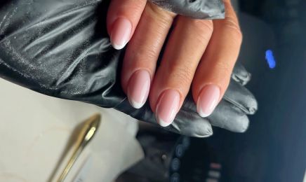 EB BeautyLashes : Manucure à Sanary-sur-Mer