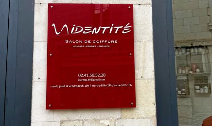 Identite : Coiffeur à Montreuil-Bellay