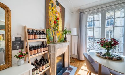 Maison de coiffure privée - Mélissa Gougis : Institut de beauté à Paris