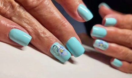 Nails by Tetiana ( Chez Dorffer - Salon de coiffure ) : Manucure à Bischwiller