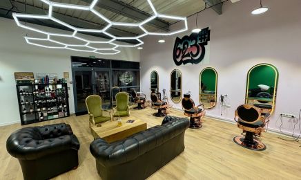 623# COIFFEURS  - CREATEURS : Barbier à Cabestany