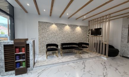 Denerim Barbier : Institut de beauté à Jougne