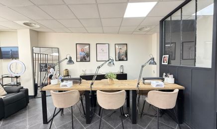 CONCEPT BEAUTÉ : Manucure à Salon-de-Provence
