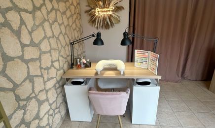 Les soins de Faïna : Institut de beauté à Brûlon