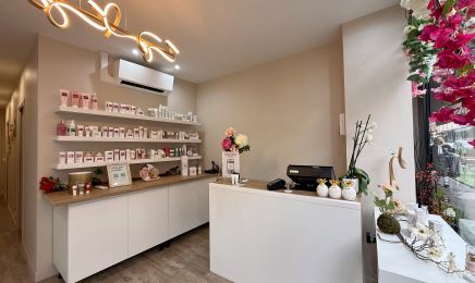 Institut Essentielle : Manucure à Alfortville