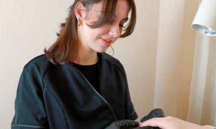 JULIE PONTIEU : Manucure à Lyon