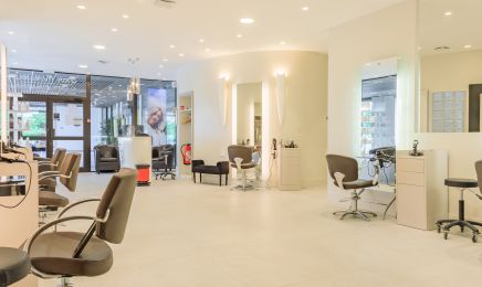 Jade morgan  : Coiffeur à Talant