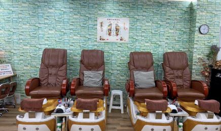 Royal Nail : Manucure à Paris