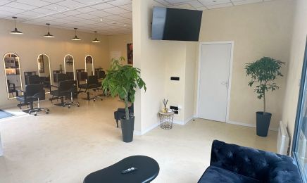Nubian Beauty : Coiffeur à Thiais
