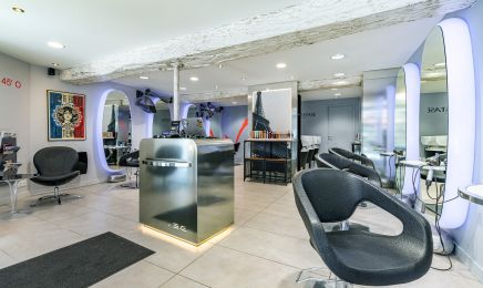 V3.0Coiffeur Coloriste : Coiffeur à Vannes