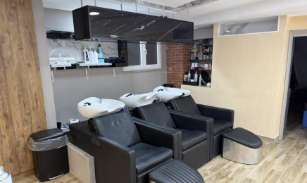 Kalinea Coiffure  : Manucure à Paris