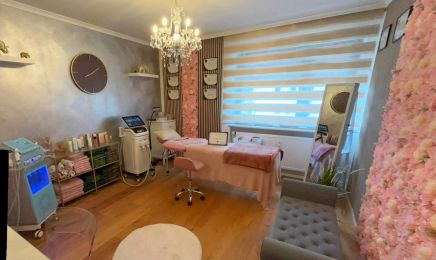 Jasmin‘s Beauty: Kosmetikstudio in München