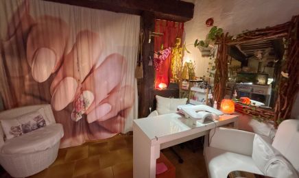 Glow & Gloss Nails : Institut de beauté à Cassis