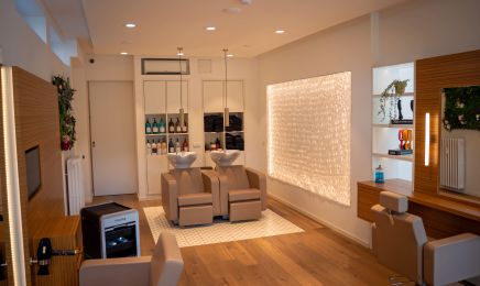 Haarschmiede Studio: Friseur in Meerbusch